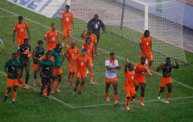 Ivory Coast celebrate qualifying for the World Cup