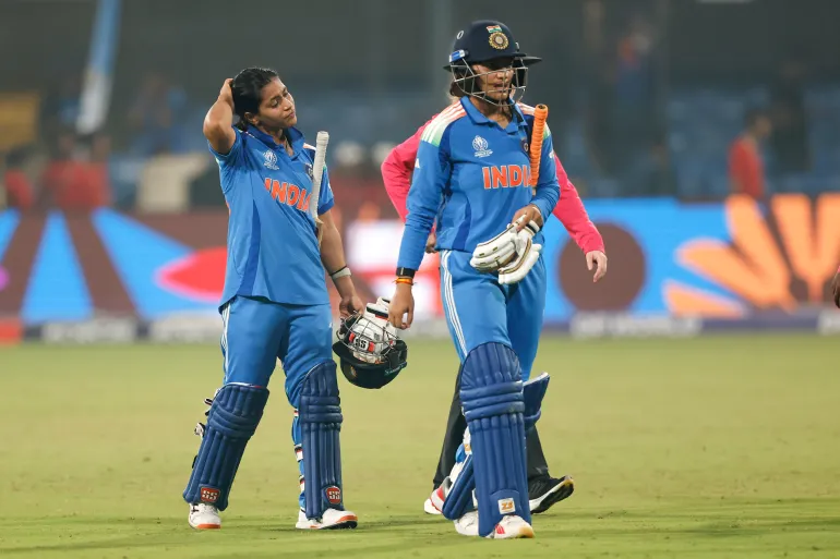 Amanjot Kaur and Sneh Rana react.