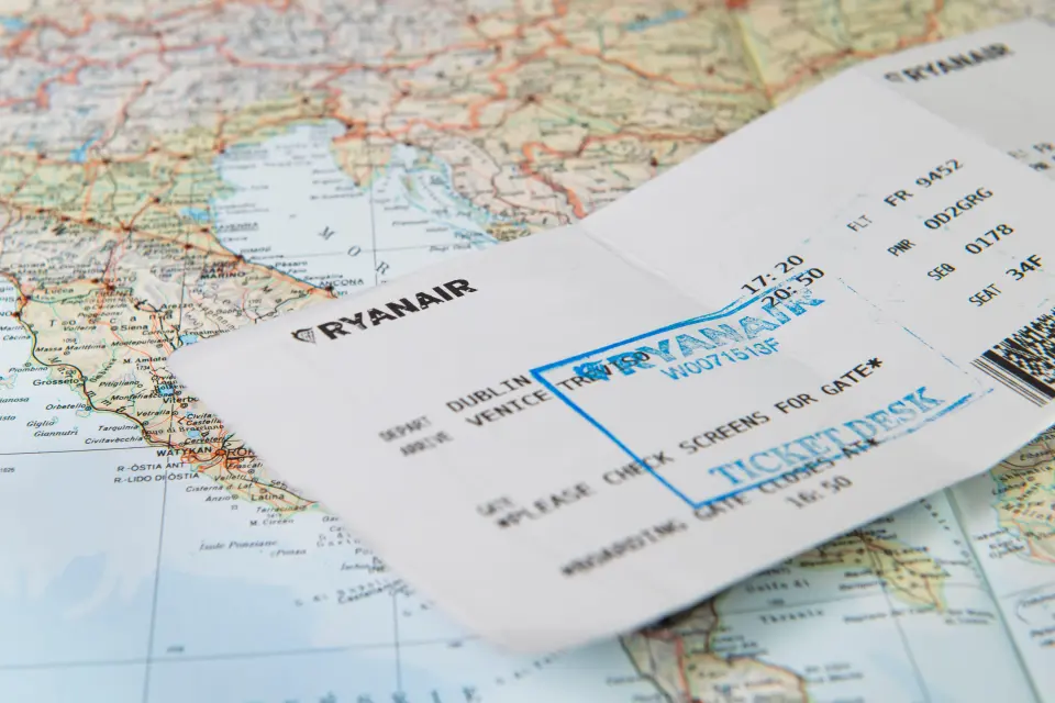 Ryanair boarding pass from Dublin to Venice on an Italy map.